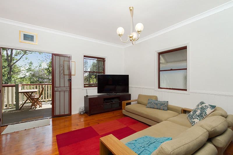 33 Daphne Street, Grange QLD 4051, Grange - Thumbnail 2