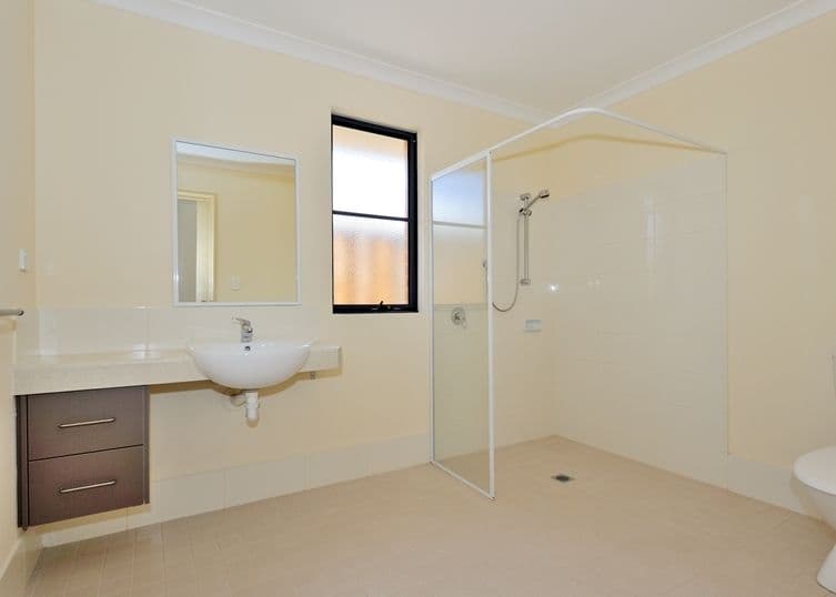 15 Interlaken Loop, ELLENBROOK WA 6069, Ellenbrook - Thumbnail 3