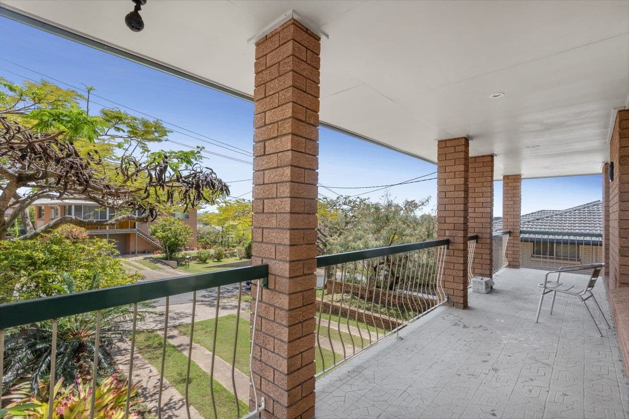 6 Weenah Street, Bracken Ridge QLD 4017, Bracken Ridge - Thumbnail 2
