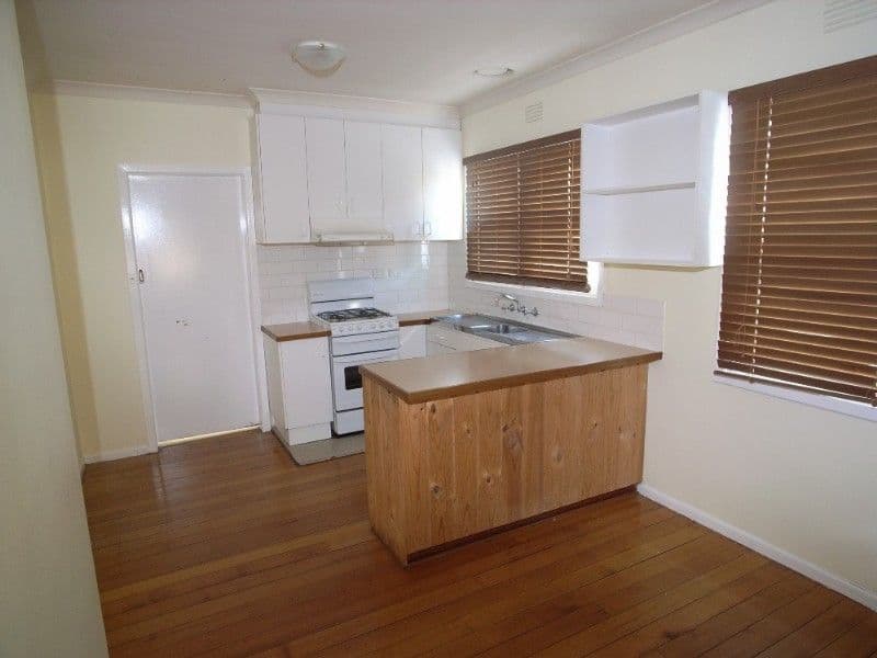 11 Blamey Street, SHEPPARTON VIC 3630, Shepparton - Thumbnail 4