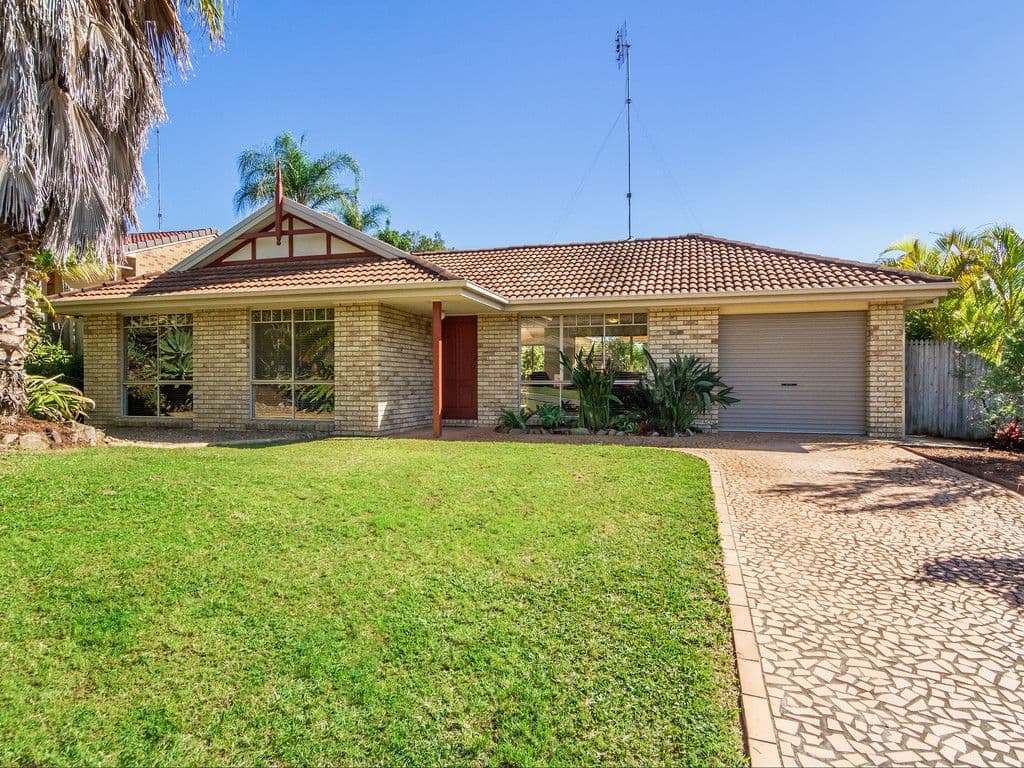 18 Pineneedle Court, Oxenford QLD 4210, Oxenford - Image 1