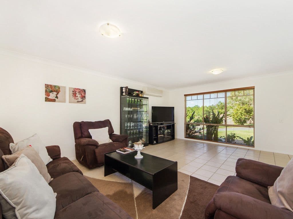 18 Pineneedle Court, Oxenford QLD 4210, Oxenford - Thumbnail 6