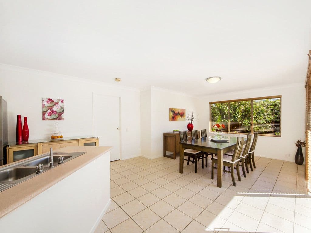 18 Pineneedle Court, Oxenford QLD 4210, Oxenford - Thumbnail 8