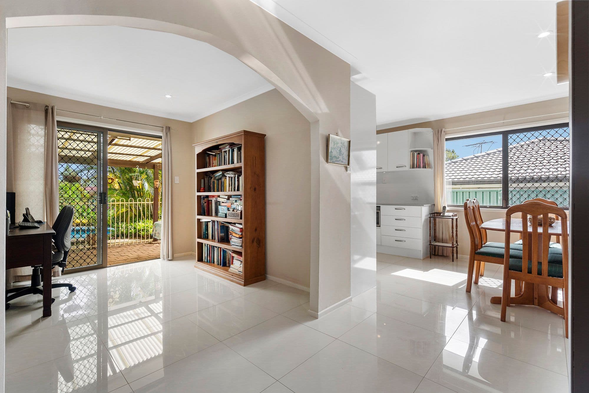 10 Wyclif Avenue, Springwood QLD 4127, Springwood - Thumbnail 5