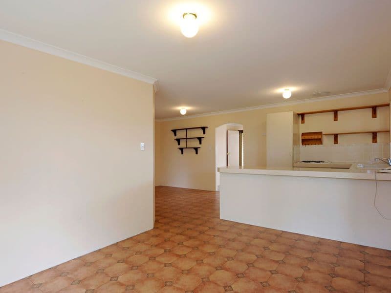 25 Nightingale Way, WARNBRO WA 6169, Warnbro - Thumbnail 2