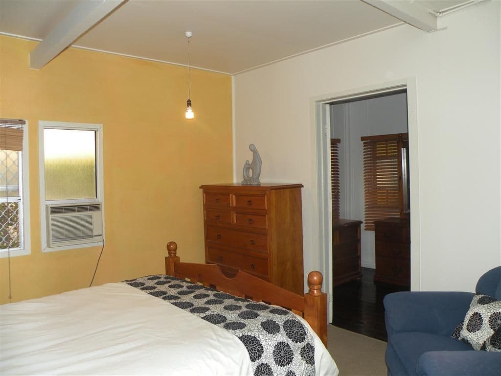 46 Kent Street, ROCKHAMPTON CITY QLD 4700, Rockhampton City - Thumbnail 3