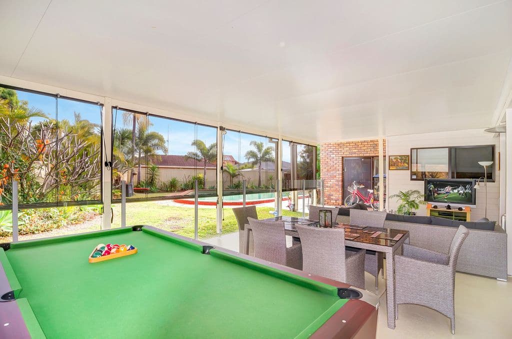 6 Birch Court, PALM BEACH QLD 4221, Palm Beach - Thumbnail 6