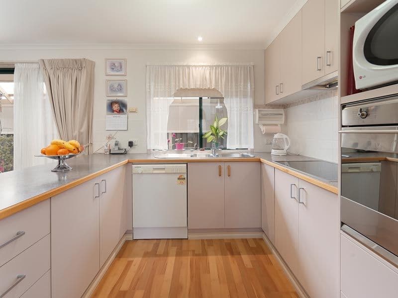 10 Tristan Court, LAVINGTON NSW 2641, Lavington - Thumbnail 2