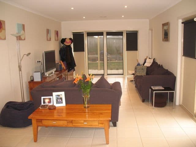 27 Cherlin Drive, WARRNAMBOOL VIC 3280, Warrnambool - Thumbnail 3