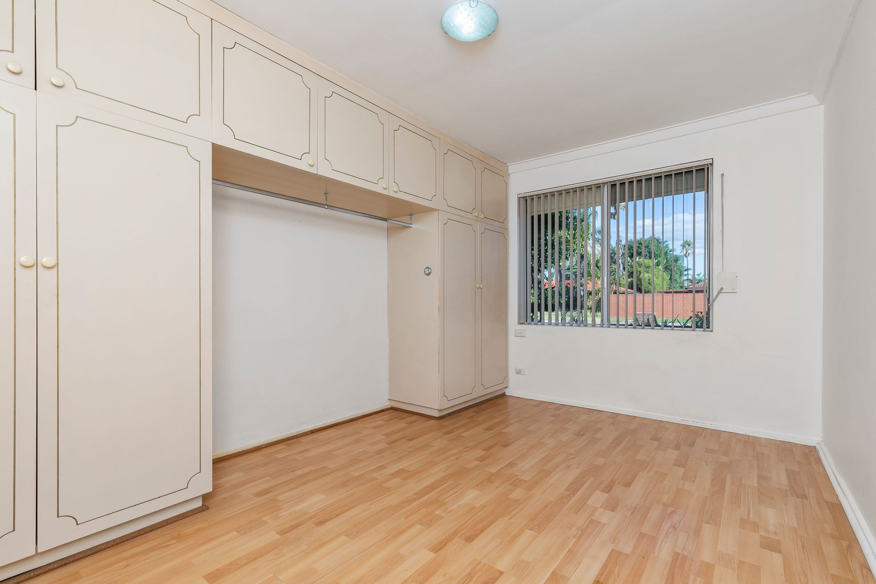 19 Maguire Avenue, Beechboro WA 6063, Beechboro - Thumbnail 4