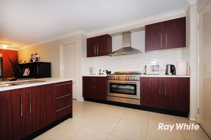 10 Yellowbox Crescent, LYNDHURST VIC 3975, Lyndhurst - Thumbnail 3