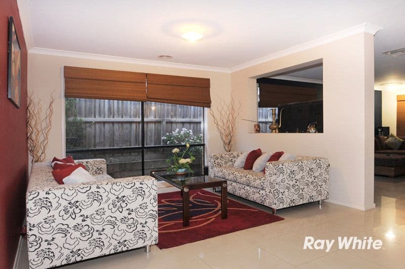 10 Yellowbox Crescent, LYNDHURST VIC 3975, Lyndhurst - Thumbnail 4