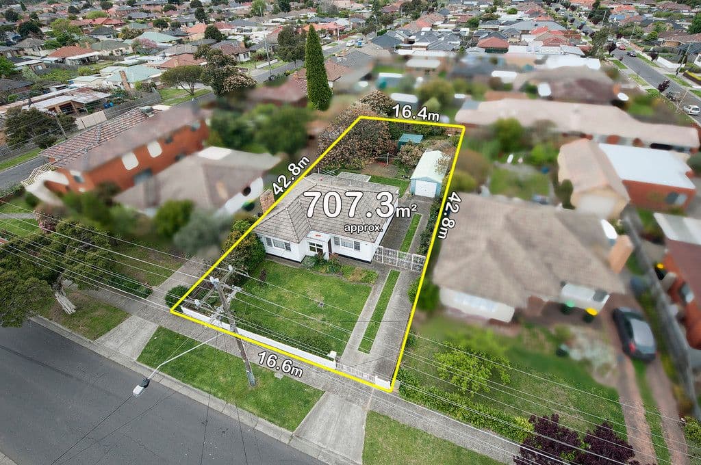 62 Mount View Road, Thomastown VIC 3074, Thomastown - Image 1