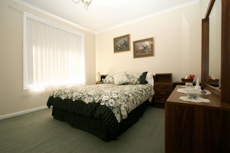 11 Timor Parade, HEIDELBERG WEST VIC 3081, Heidelberg West - Thumbnail 5