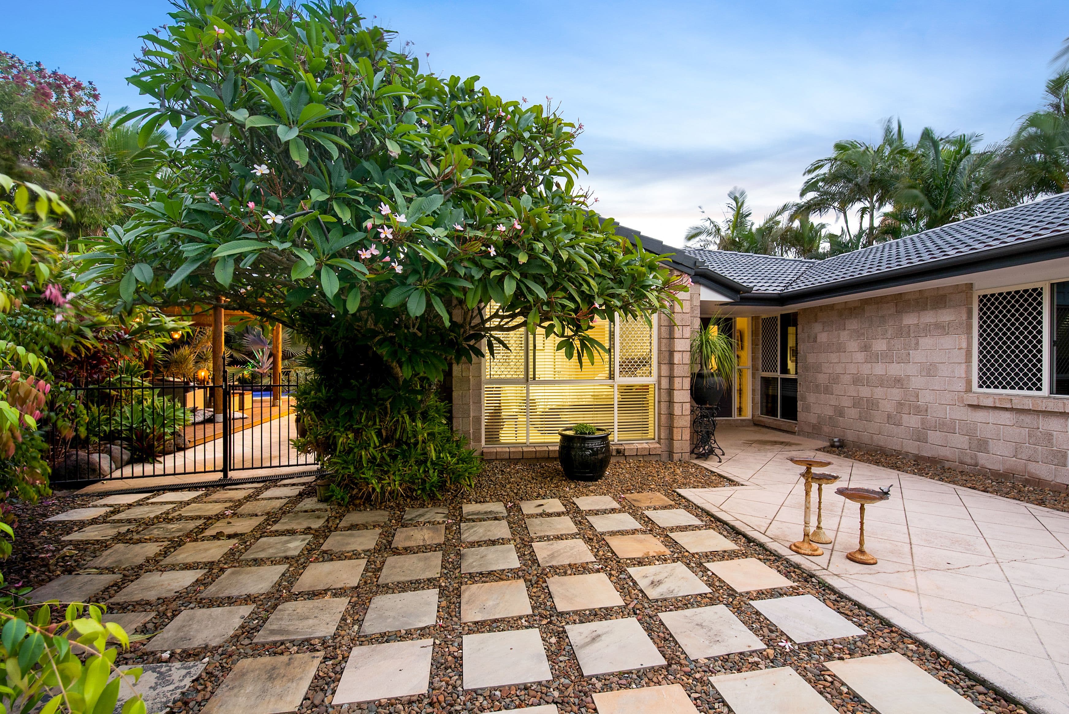 7 Harold Court, Rothwell QLD 4022, Rothwell - Thumbnail 2