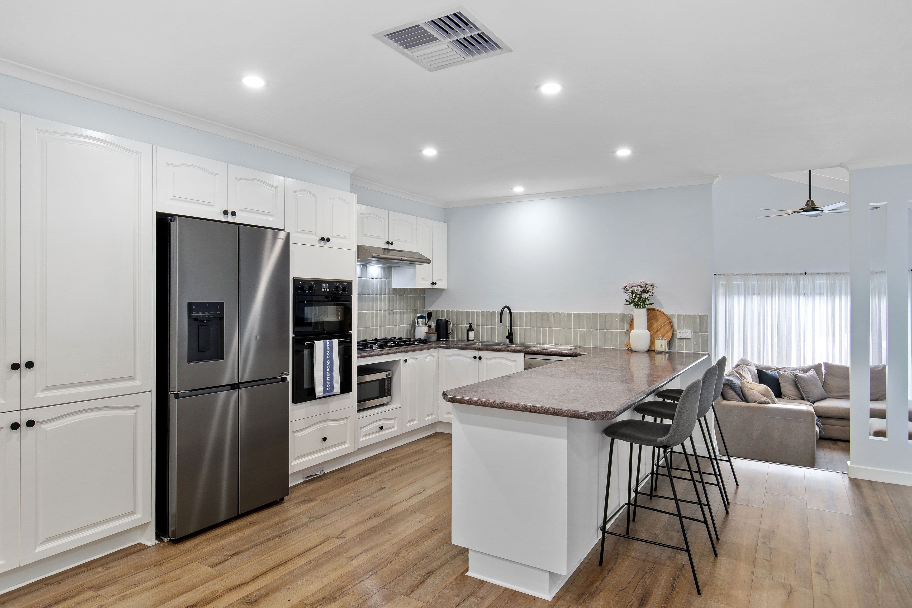 25 Kamarooka Drive, Wattle Glen VIC 3096, Wattle Glen - Thumbnail 2