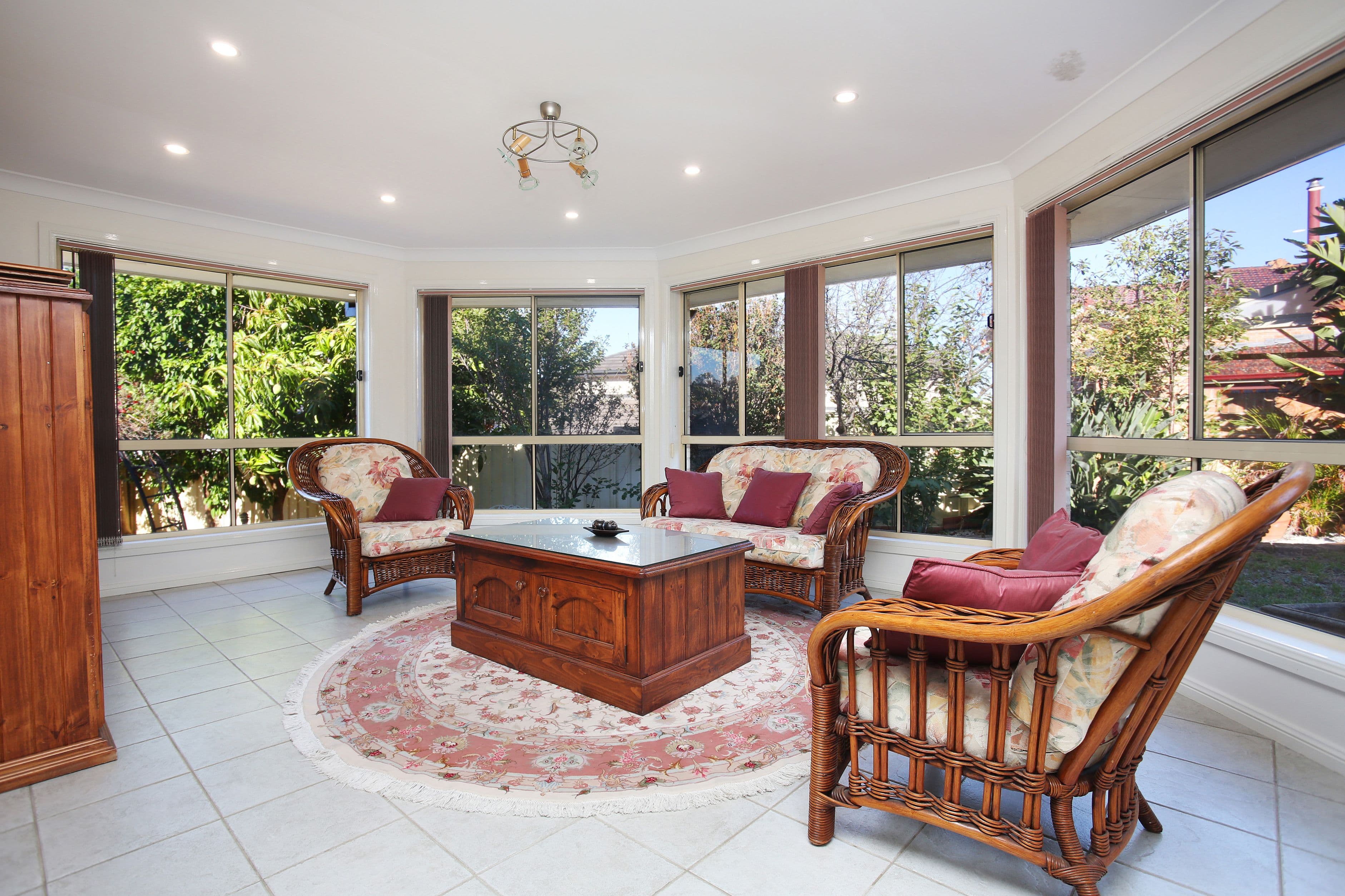 8 Philippa Close, Cecil Hills - Thumbnail 5