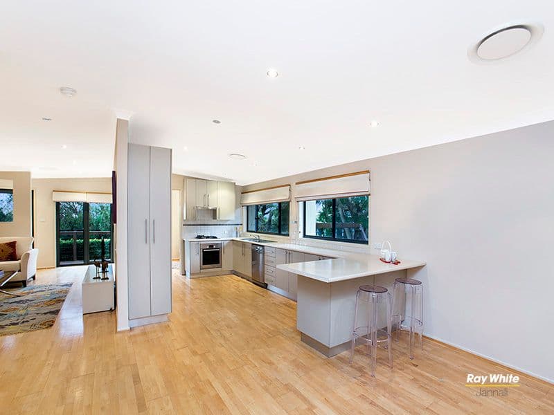 42 Laurina Avenue, Yarrawarrah NSW 2233, Yarrawarrah - Thumbnail 3