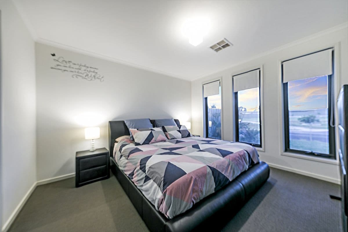 26 Mahogany Circuit, Parafield Gardens SA 5107, Parafield Gardens - Thumbnail 2