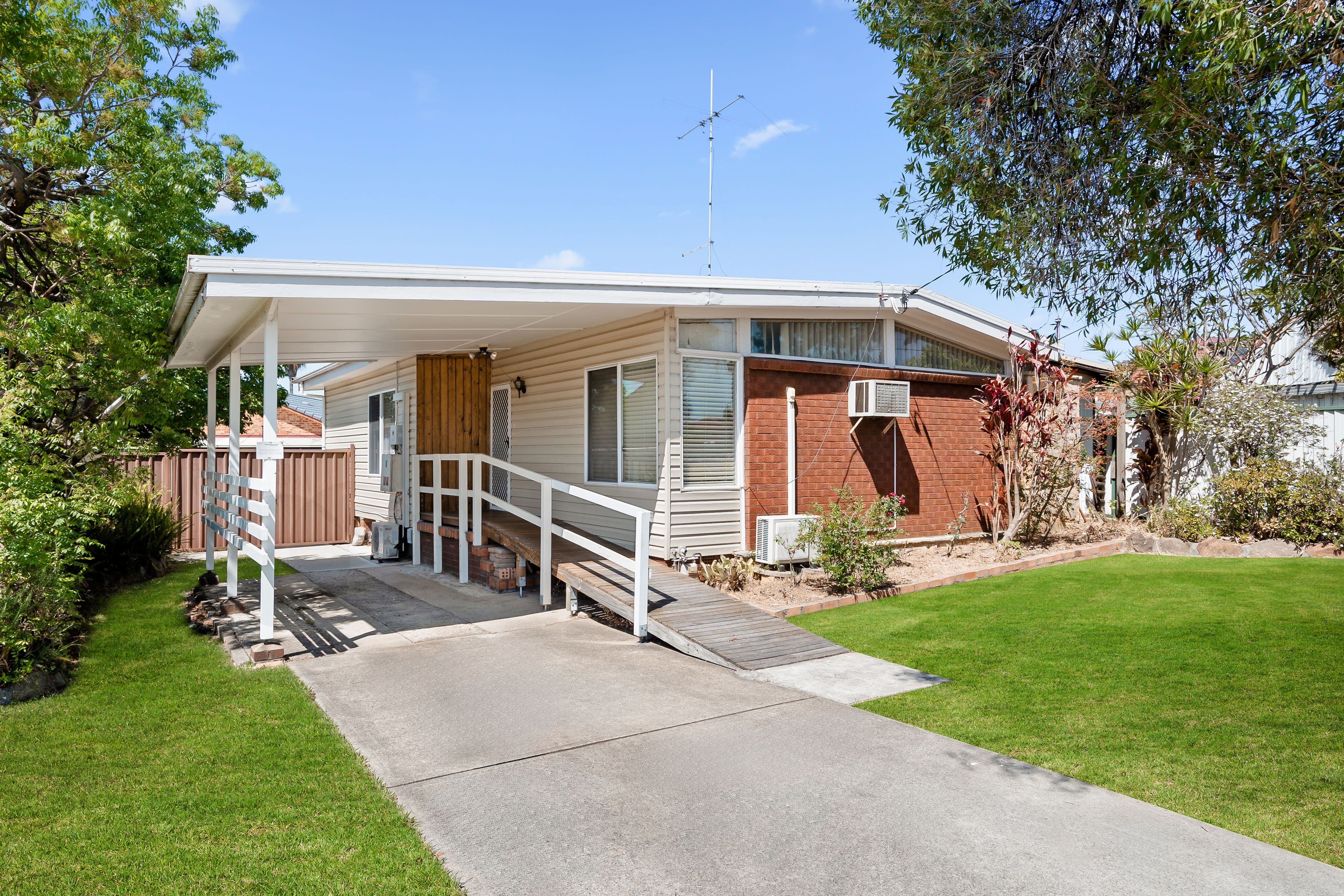 31 Allenby Street, Canley Heights NSW 2166, Canley Heights - Thumbnail 2