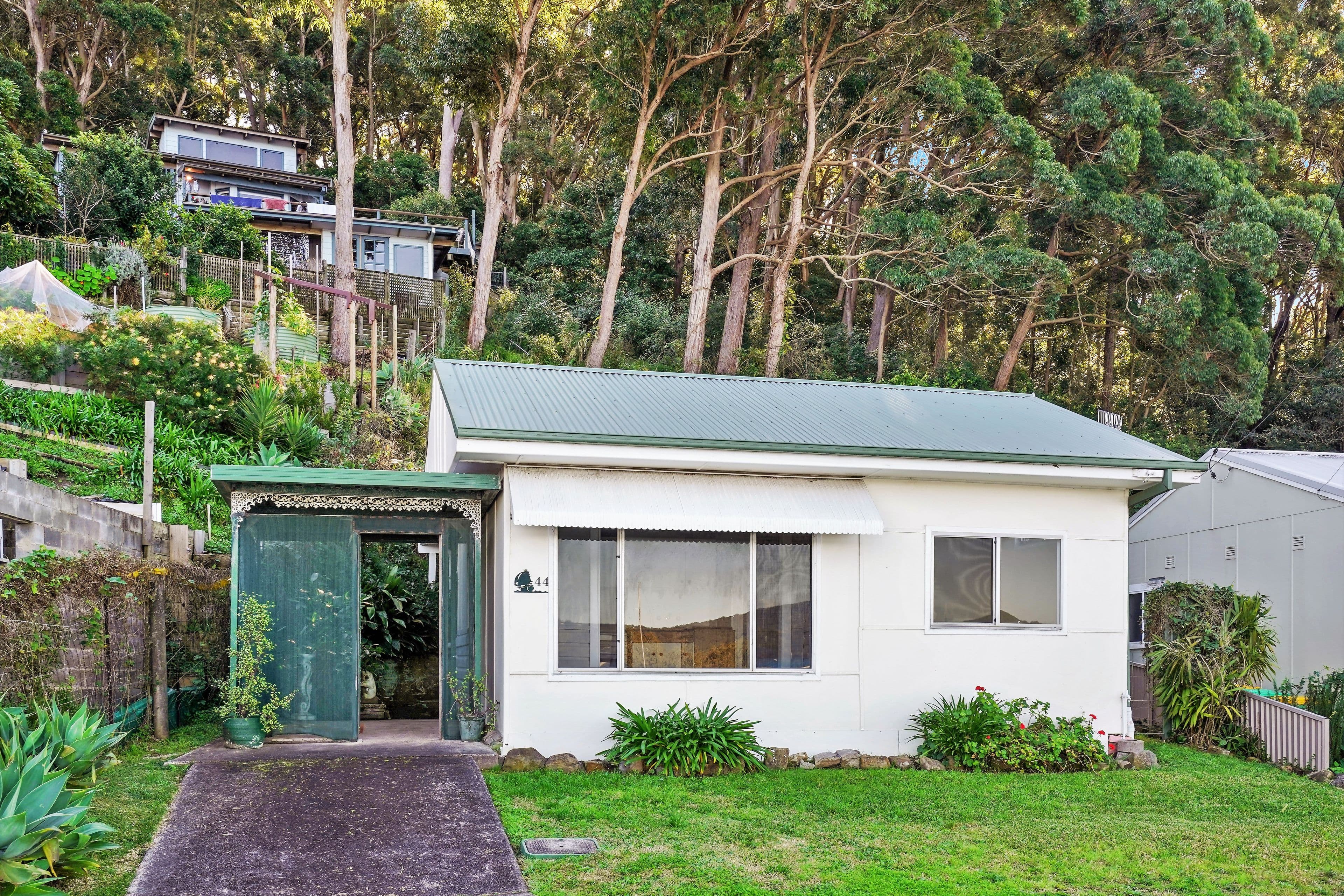 44 Henderson Road, Saratoga NSW 2251, Saratoga - Thumbnail 2
