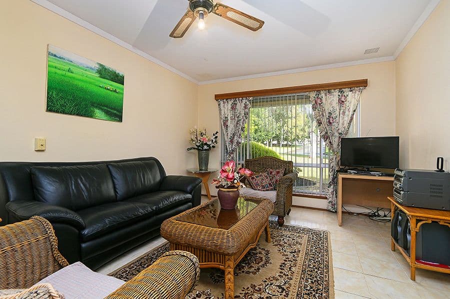 10 Dixon Street, Kardinya WA 6163, Kardinya - Thumbnail 3