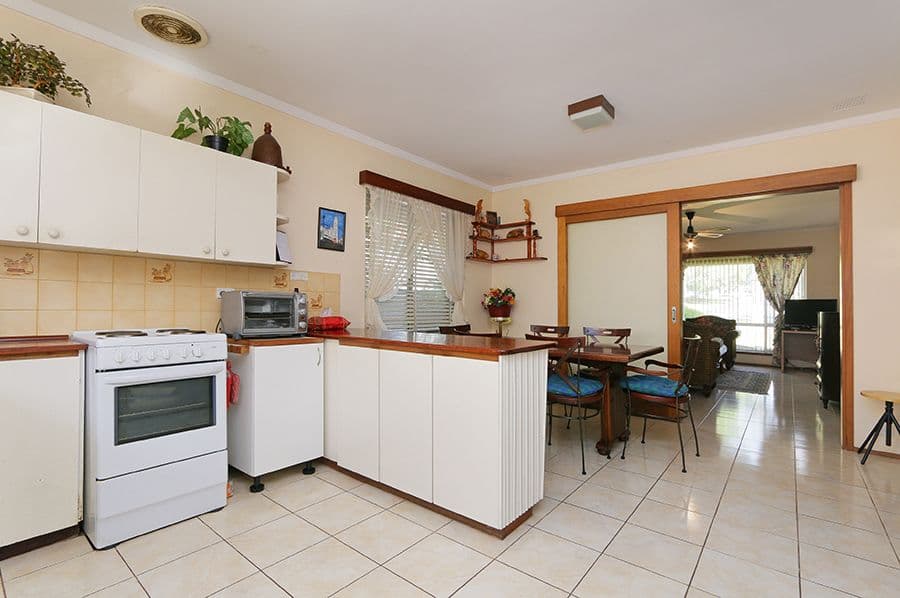 10 Dixon Street, Kardinya WA 6163, Kardinya - Thumbnail 8