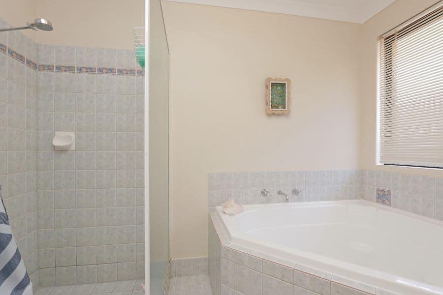 8 Fairywren Drive, Bennett Springs WA 6063, Bennett Springs - Thumbnail 4