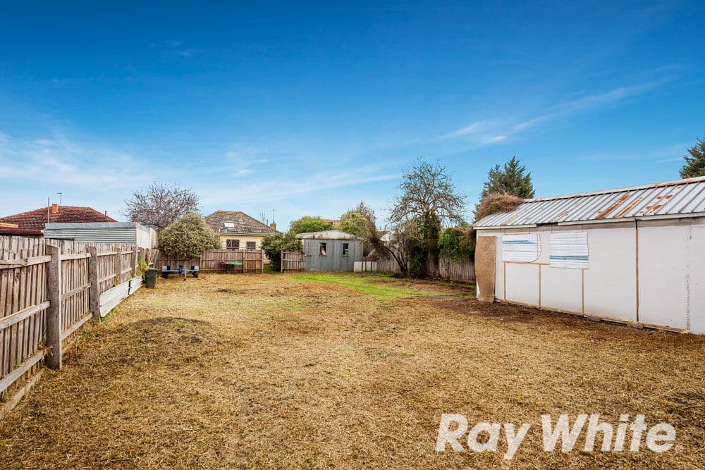 80 Porter Road, Heidelberg Heights VIC 3081, Heidelberg Heights - Thumbnail 3