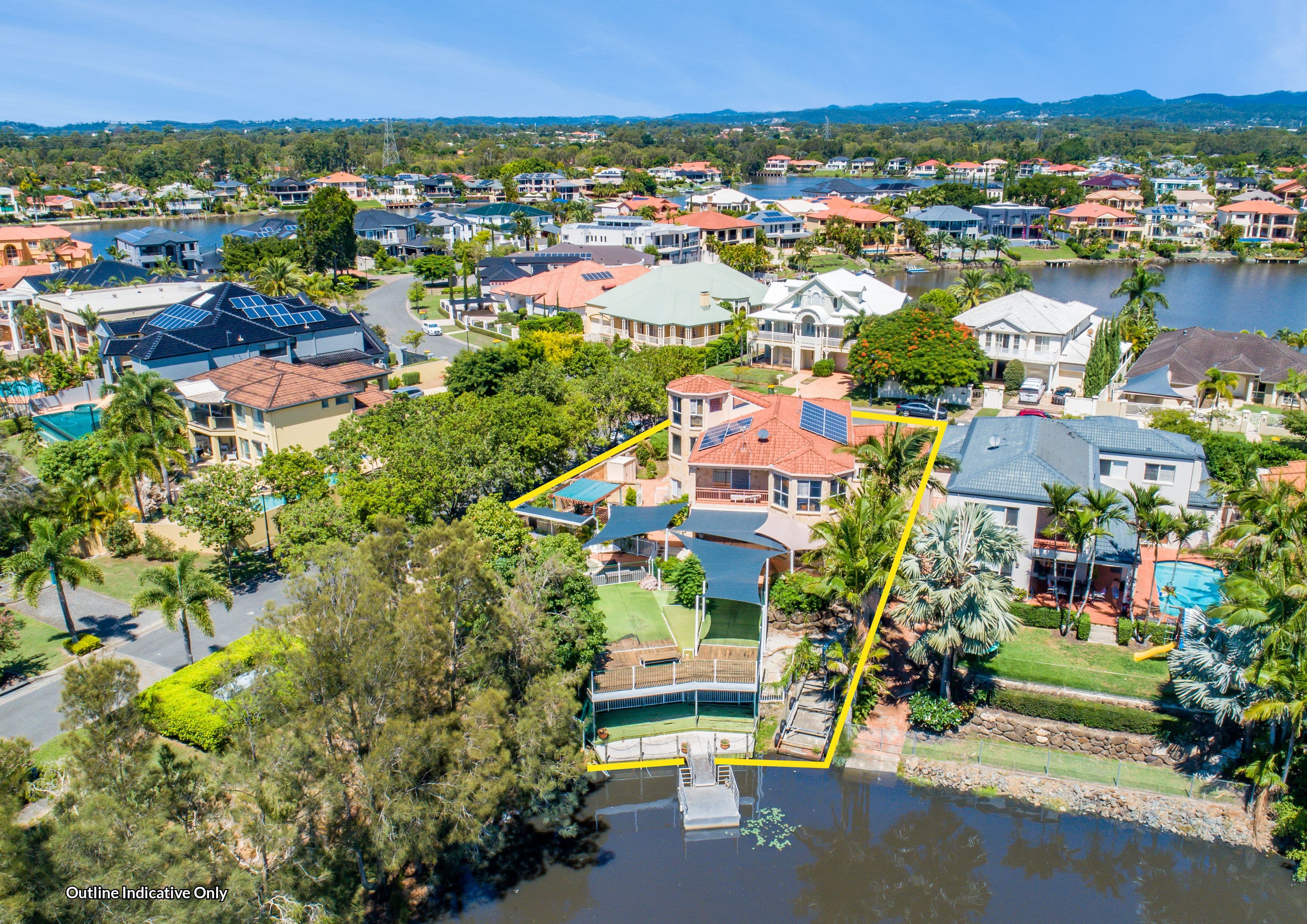 79 Bollard Circuit, Clear Island Waters QLD 4226, Clear Island Waters - Thumbnail 2