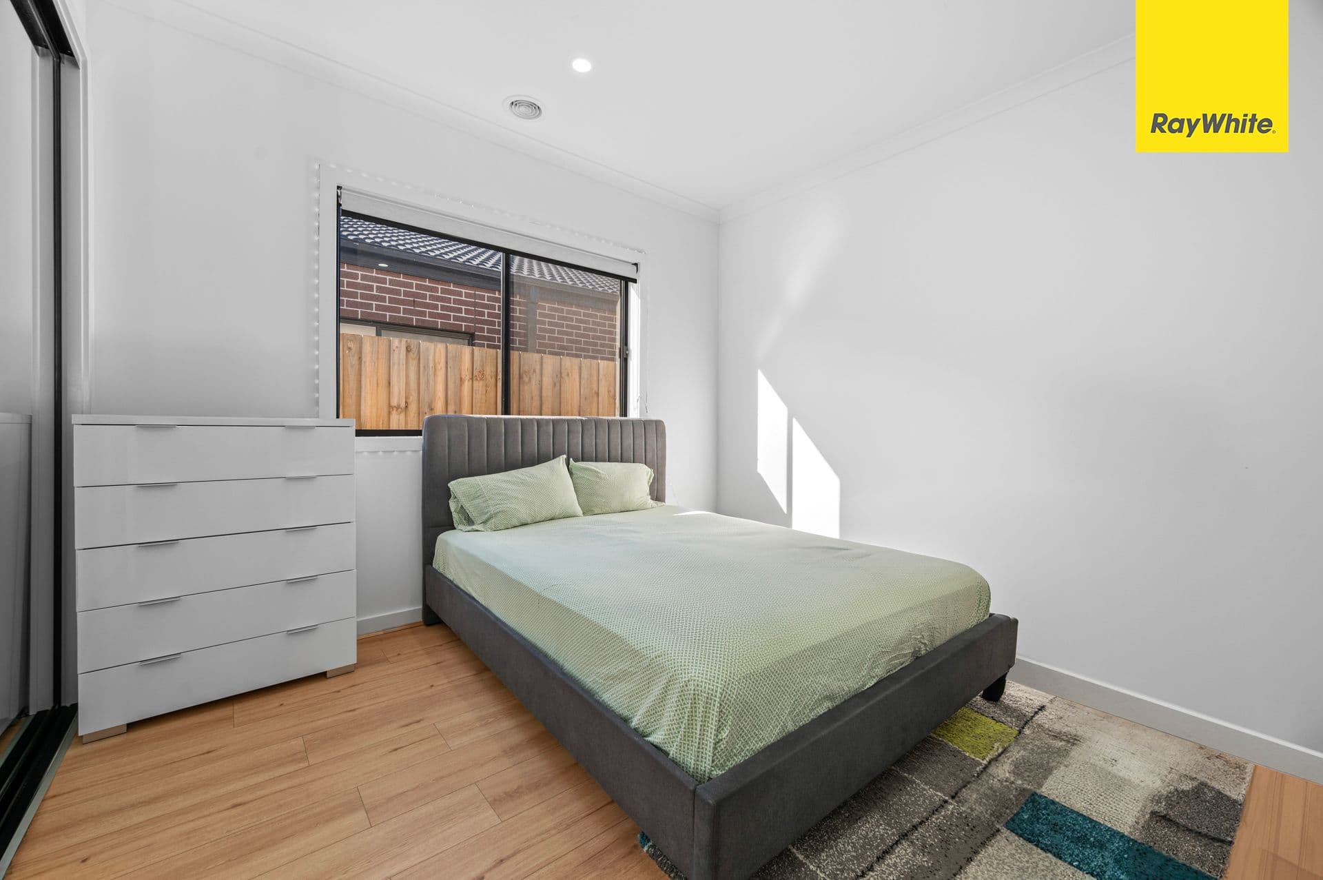 5 Yeoman Street, Melton South VIC 3338, Melton South - Thumbnail 8