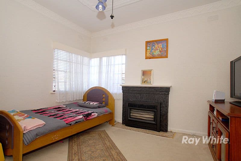 100 Chandler Road, NOBLE PARK VIC 3174, Noble Park - Thumbnail 6