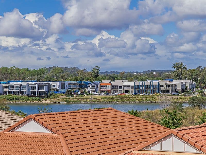 9 Mckinley Court, VARSITY LAKES QLD 4227, Varsity Lakes - Thumbnail 4