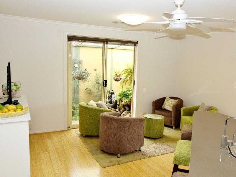 1/2 Alanson Avenue, Werribee - Thumbnail 6