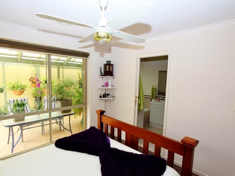 1/2 Alanson Avenue, Werribee - Thumbnail 7