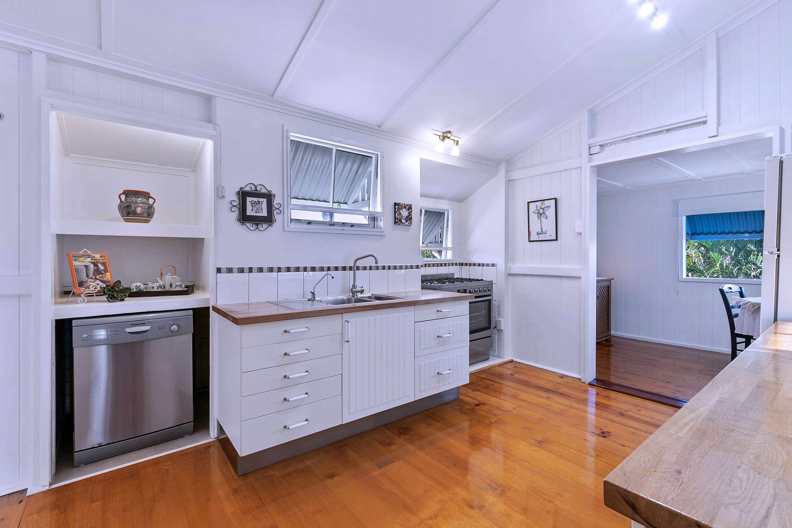 73 Kate Street, Woody Point QLD 4019, Woody Point - Thumbnail 7