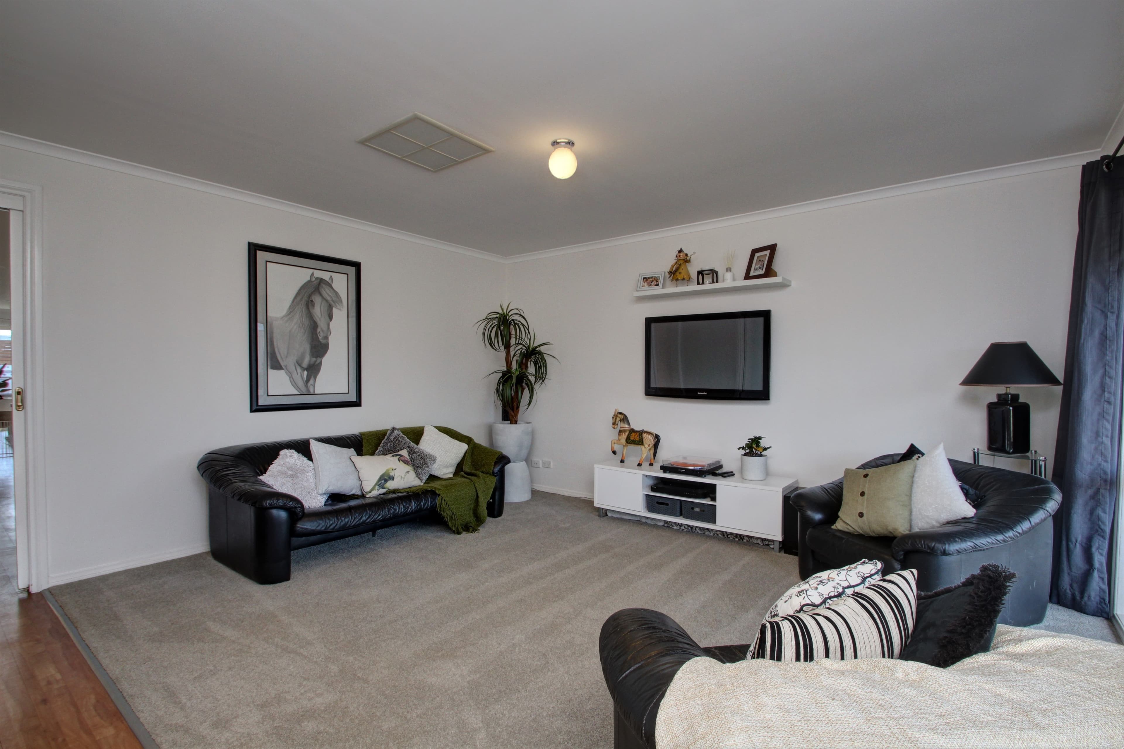20 Mitchell Street, Cobram VIC 3644, Cobram - Thumbnail 2