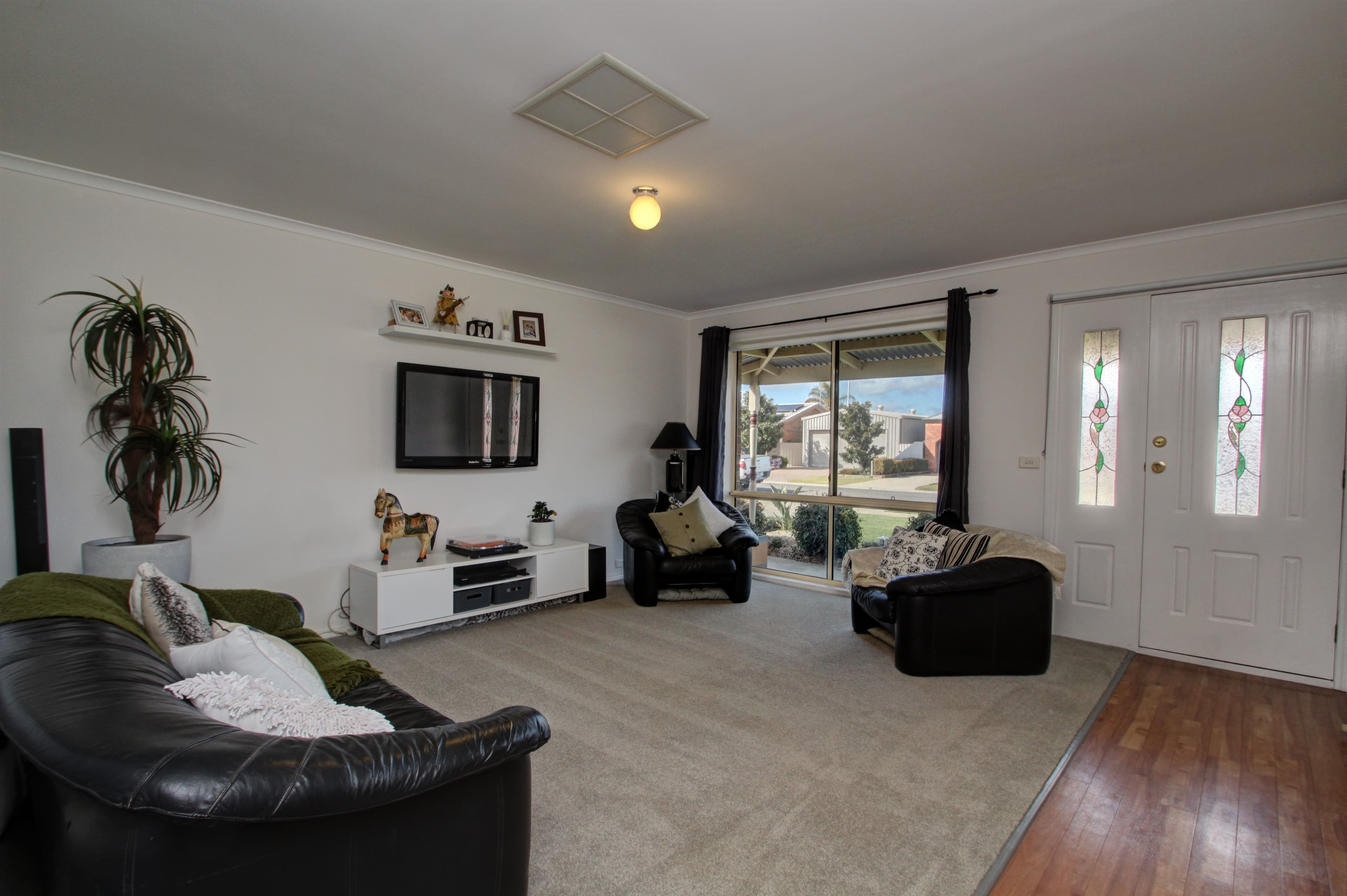 20 Mitchell Street, Cobram VIC 3644, Cobram - Thumbnail 3