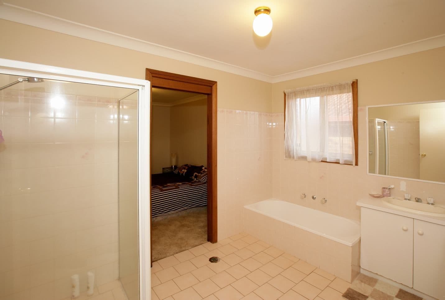 100 Dalman Parkway, GLENFIELD PARK NSW 2650, Glenfield Park - Thumbnail 5