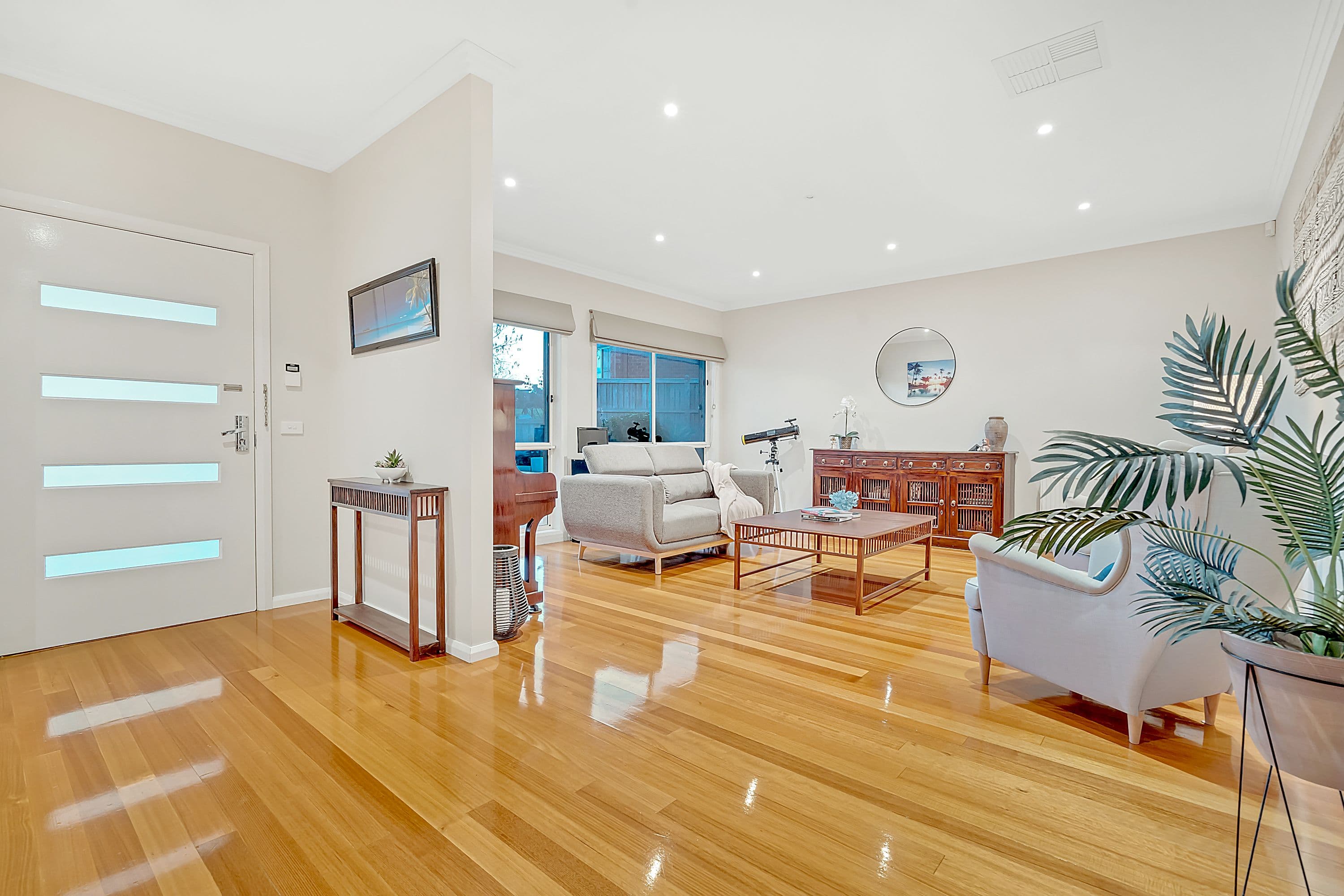 19 Canisby Way, Craigieburn VIC 3064, Craigieburn - Thumbnail 2