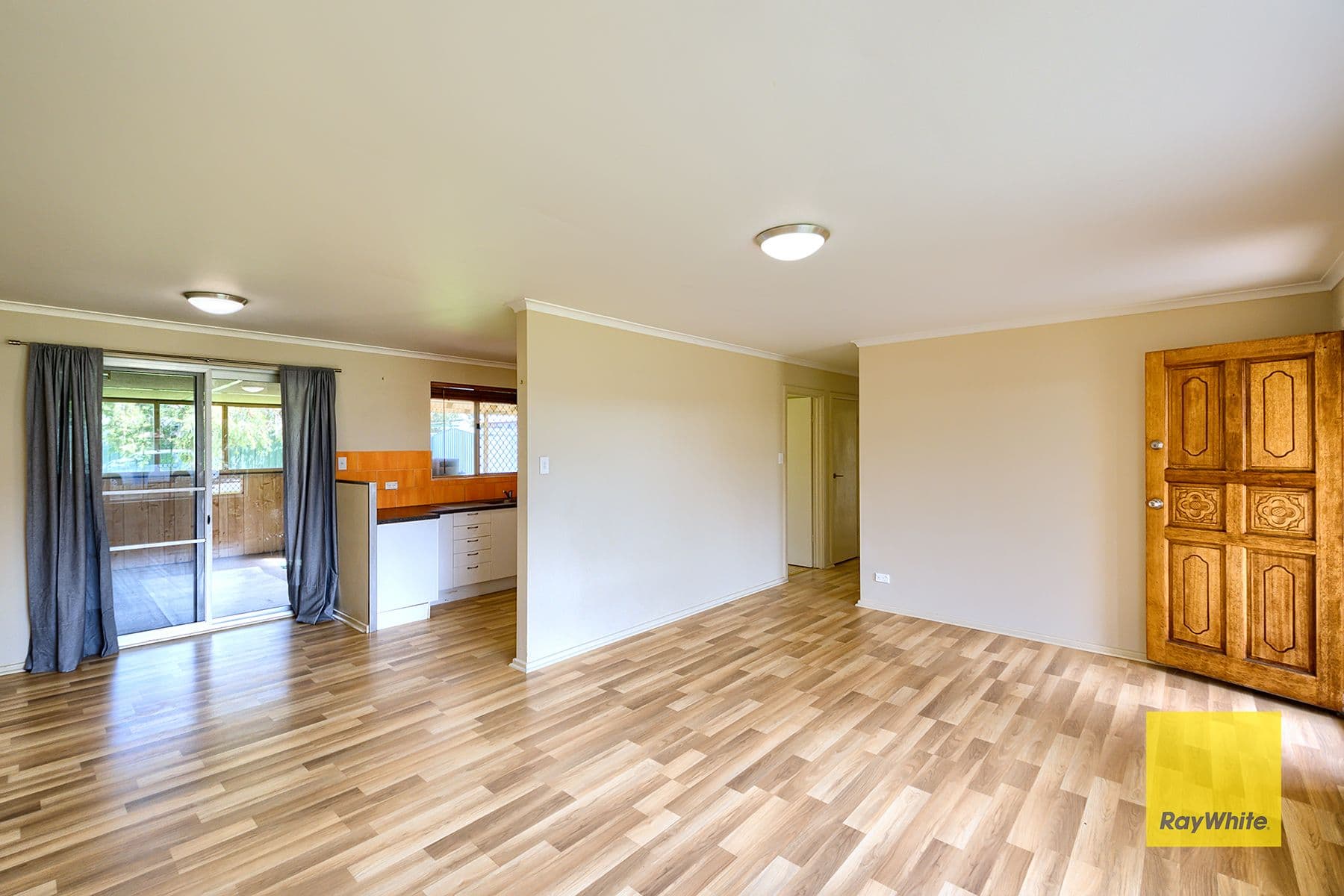 13 Katoomba Street, Orana WA 6330, Orana - Thumbnail 2