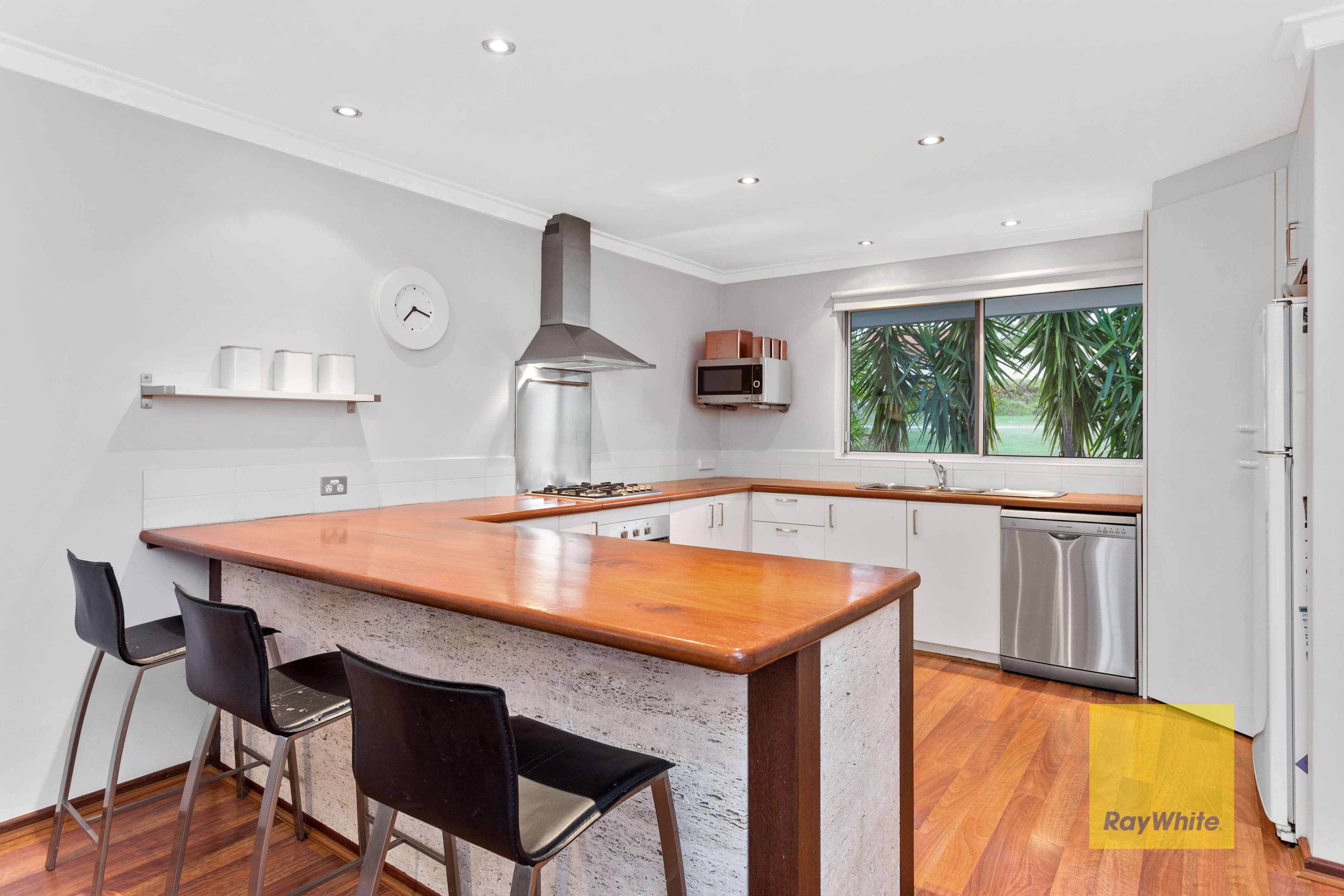 39 Partlet Road, Duncraig WA 6023, Duncraig - Thumbnail 2