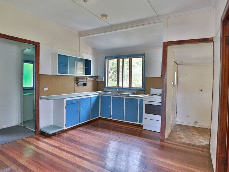 62 Main Avenue, WAVELL HEIGHTS QLD 4012, Wavell Heights - Thumbnail 2