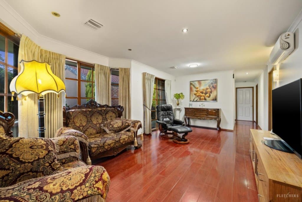 12 Latrobe Court, Croydon Hills - Thumbnail 2