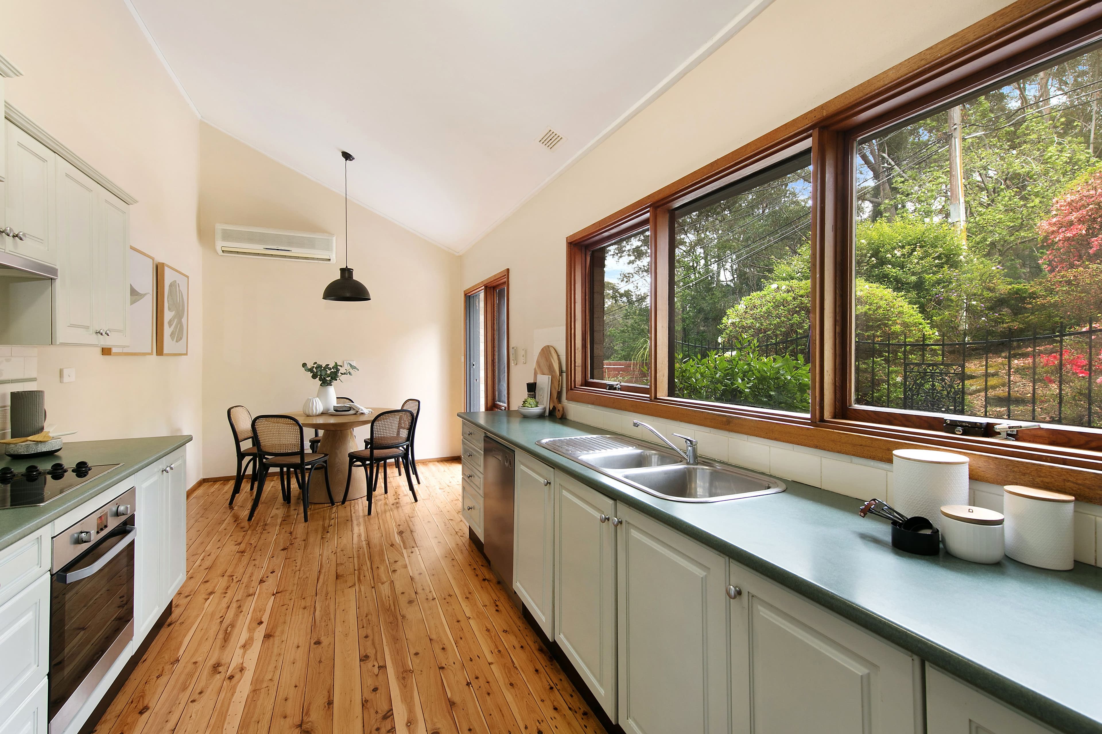 32 Campbell Drive, Wahroonga NSW 2076, Wahroonga - Thumbnail 4