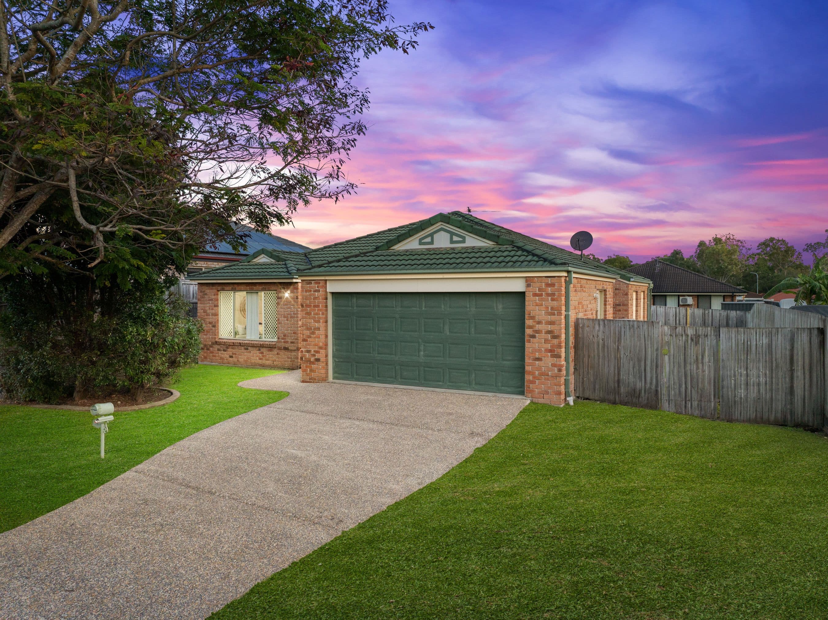 12 Crenton Court, Heritage Park QLD 4118, Heritage Park - Image 1