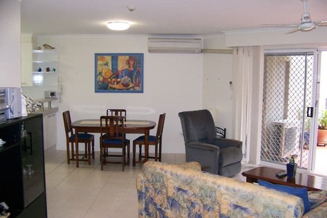 Apartment 30 'Markham Court', 36 Australia Avenue, BROADBEACH QLD 4218, Broadbeach - Image 1