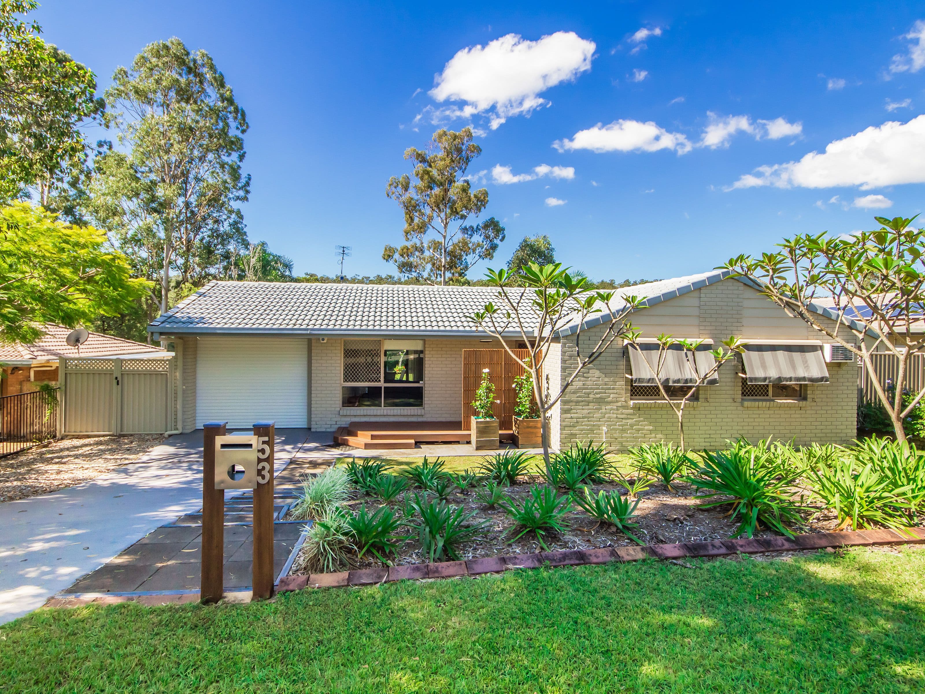 53 Studio Drive, Oxenford QLD 4210, Oxenford - Thumbnail 2
