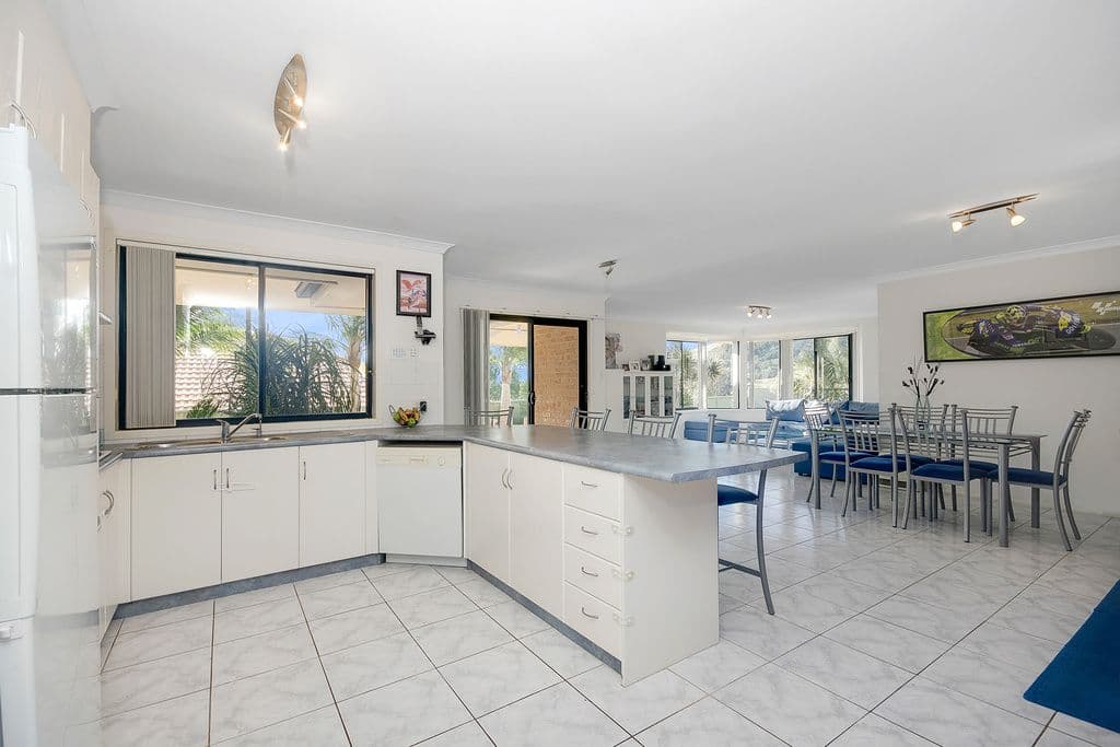 35 Shannon Drive, ALBION PARK NSW 2527, Albion Park - Thumbnail 5
