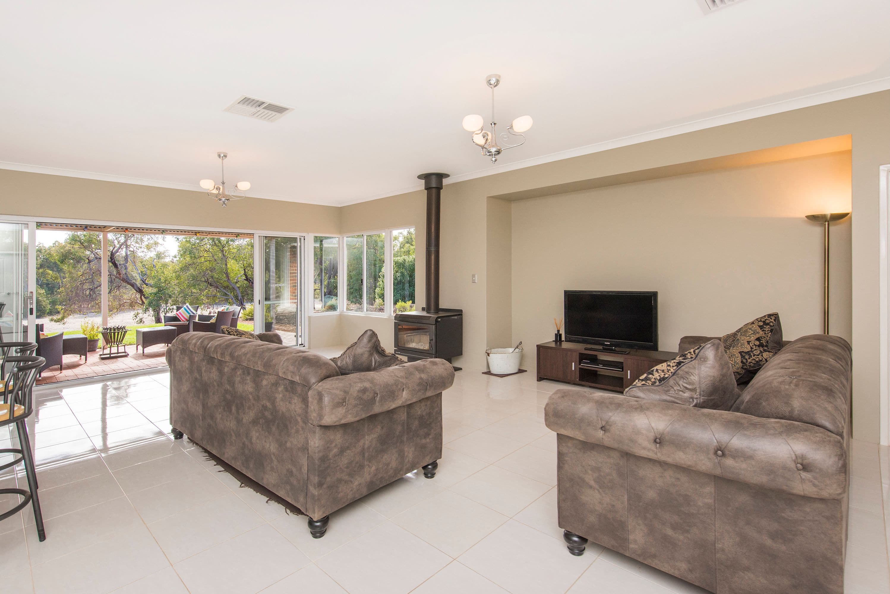 143 Chardonnay Drive, Lower Chittering WA 6084, Lower Chittering - Thumbnail 6